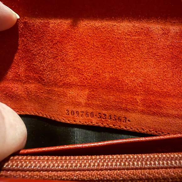 Gucci Red Embossed Leather wallet - Picture 5 of 16